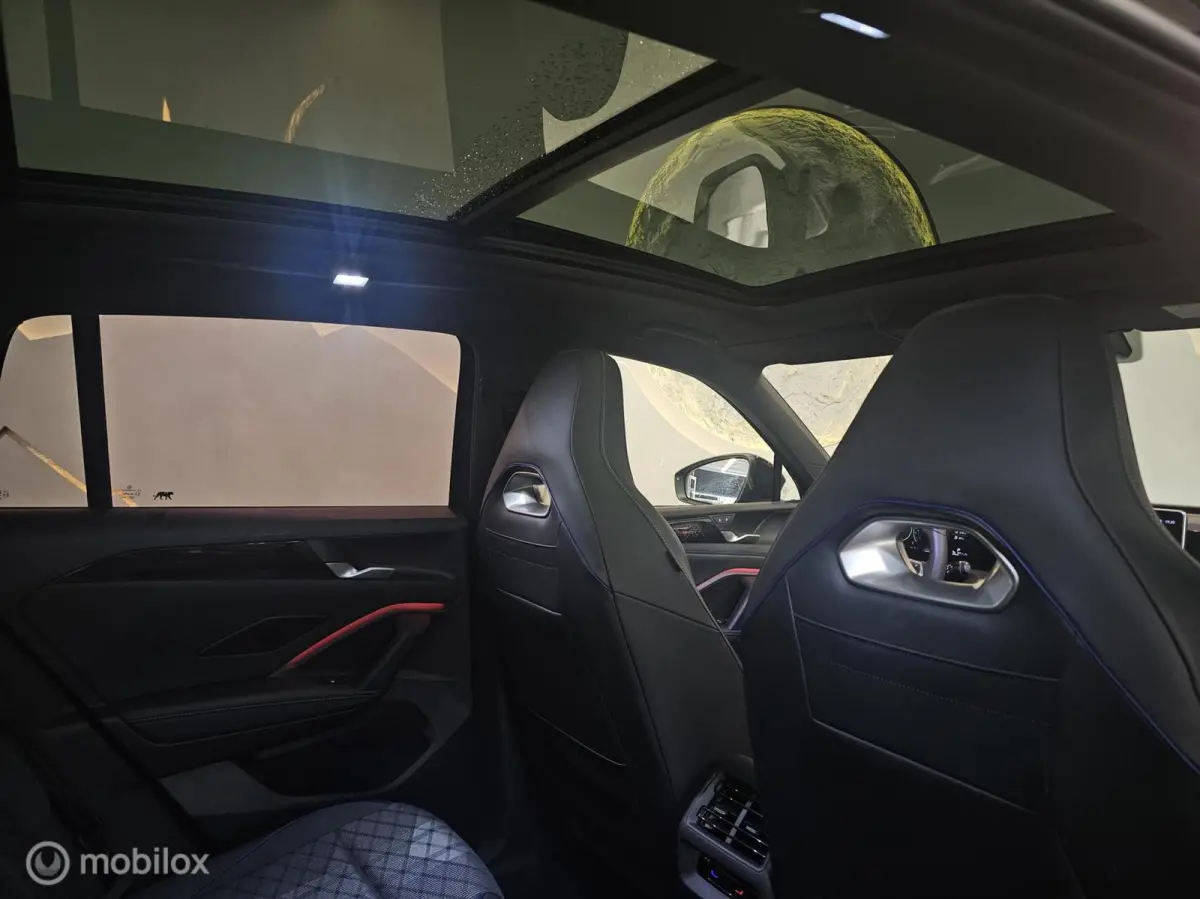 1.5 eHybrid 3x R-Line Panorama/Black Style