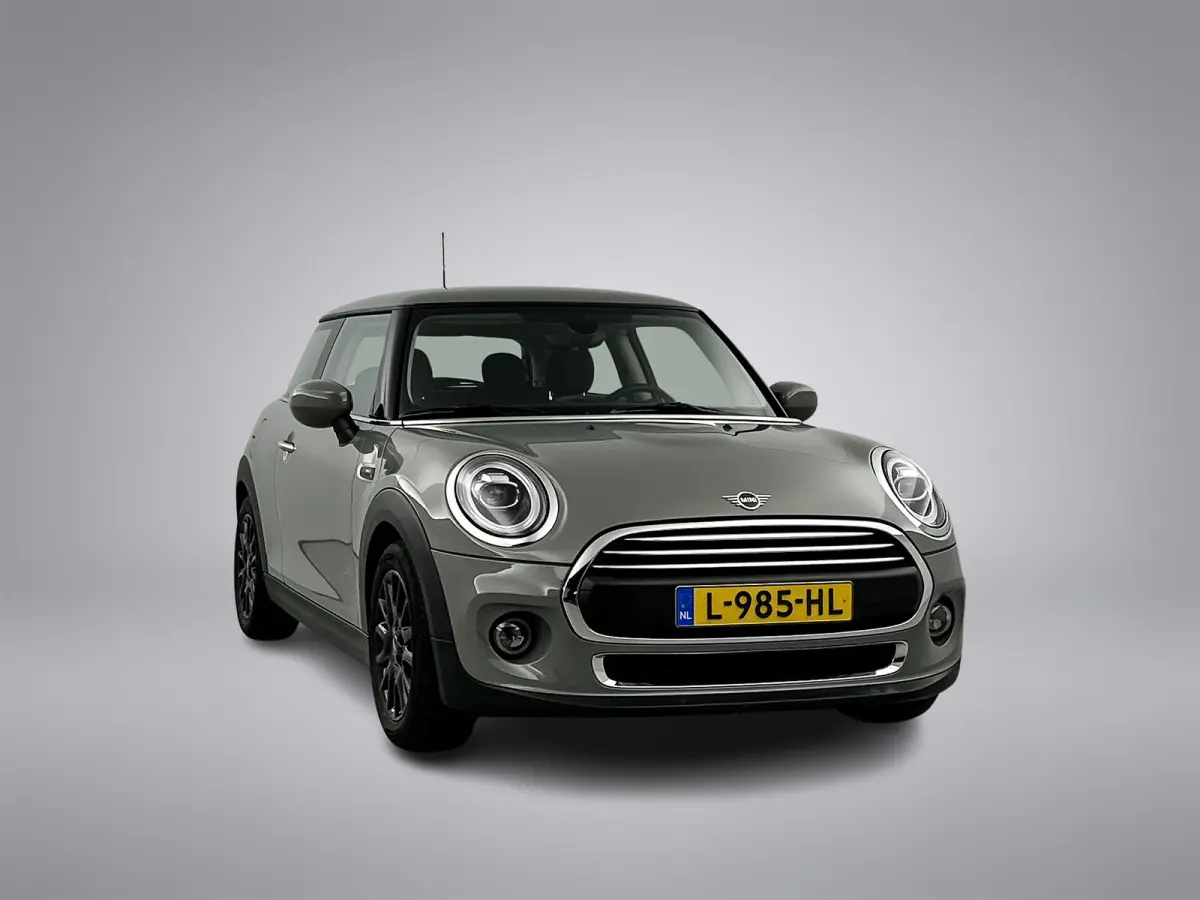 1.5 one Essential Facelift Digital Cockpit/Carplay/Navi/Keyless entry/Park.sens