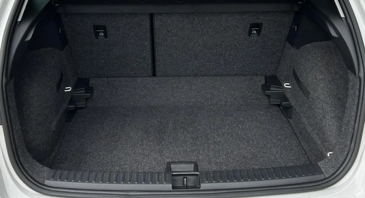 1.0 TSI Style Business Intense | LUXE | 1e Eigenaar | NL AUTO | NAP | Achteruitrijcamera | Dodehoekdetectie | Adaptive Cruise Control | Carplay | Navigatie | Climate Control | Parkeersensore
