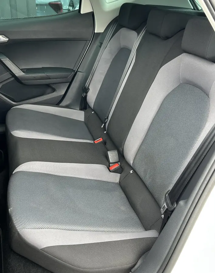 1.0 TSI Style Business Intense | LUXE | 1e Eigenaar | NL AUTO | NAP | Achteruitrijcamera | Dodehoekdetectie | Adaptive Cruise Control | Carplay | Navigatie | Climate Control | Parkeersensore
