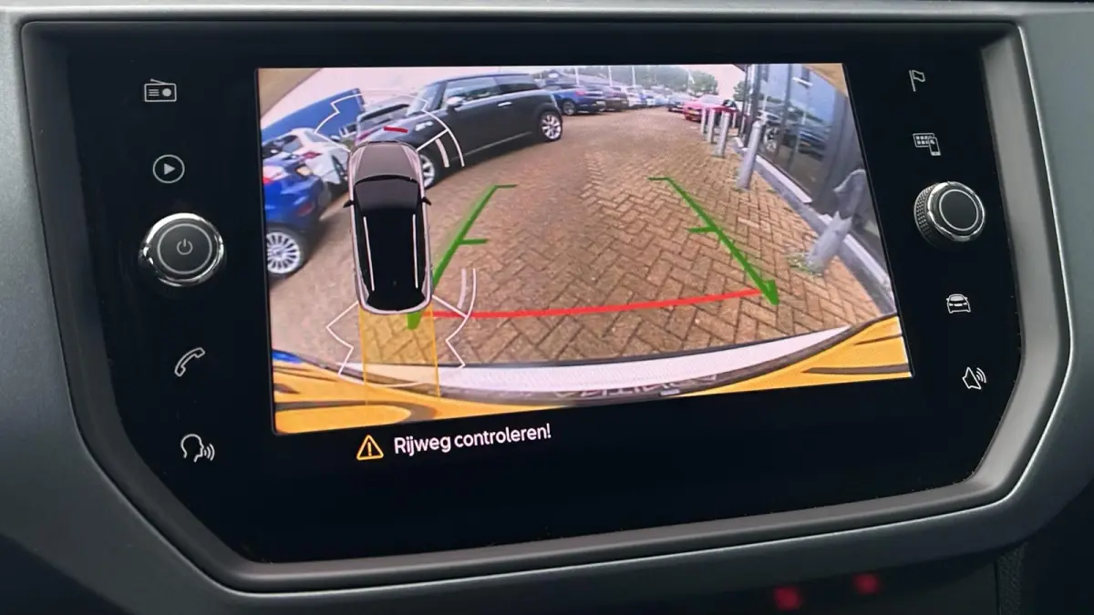 1.0 TSI Style Business Intense | LUXE | 1e Eigenaar | NL AUTO | NAP | Achteruitrijcamera | Dodehoekdetectie | Adaptive Cruise Control | Carplay | Navigatie | Climate Control | Parkeersensore