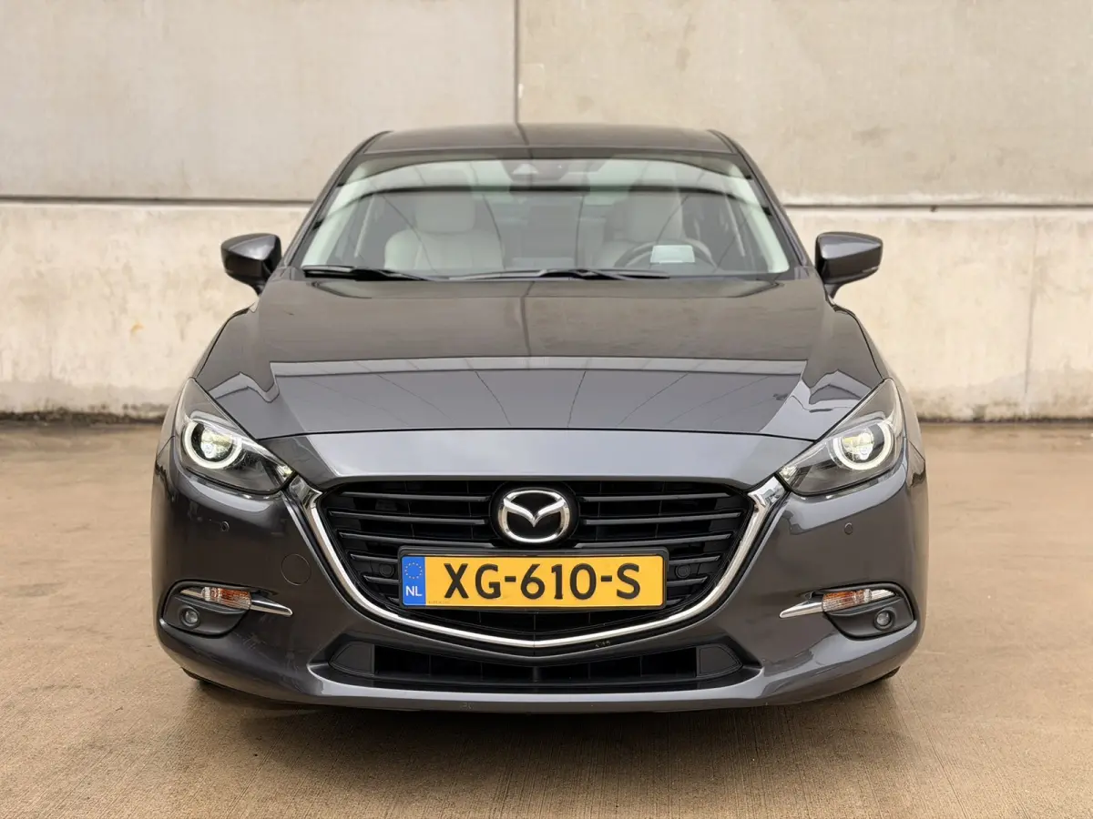 2.0 SkyActiv-G Leder HUD 18' Camera Keyless Navi Cruise Clima