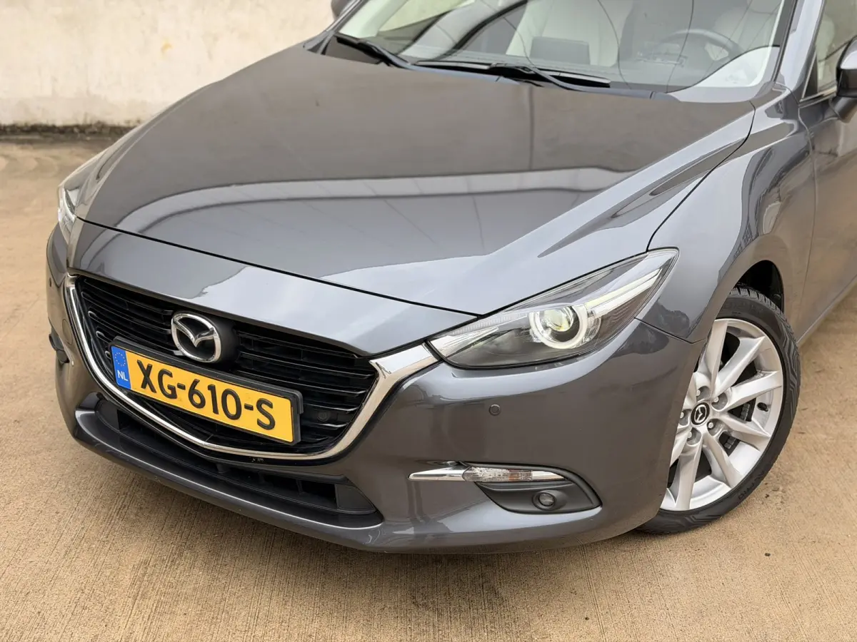 2.0 SkyActiv-G Leder HUD 18' Camera Keyless Navi Cruise Clima