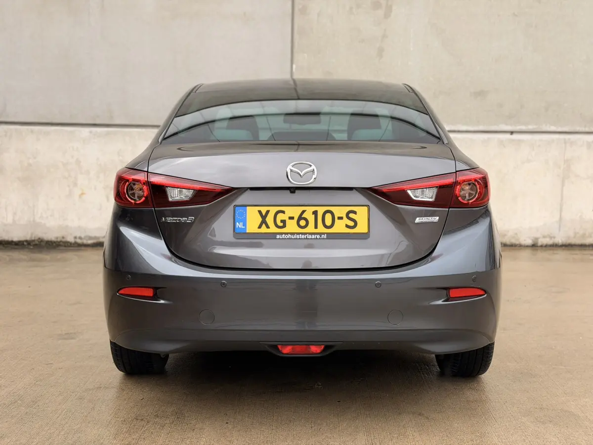 2.0 SkyActiv-G Leder HUD 18' Camera Keyless Navi Cruise Clima