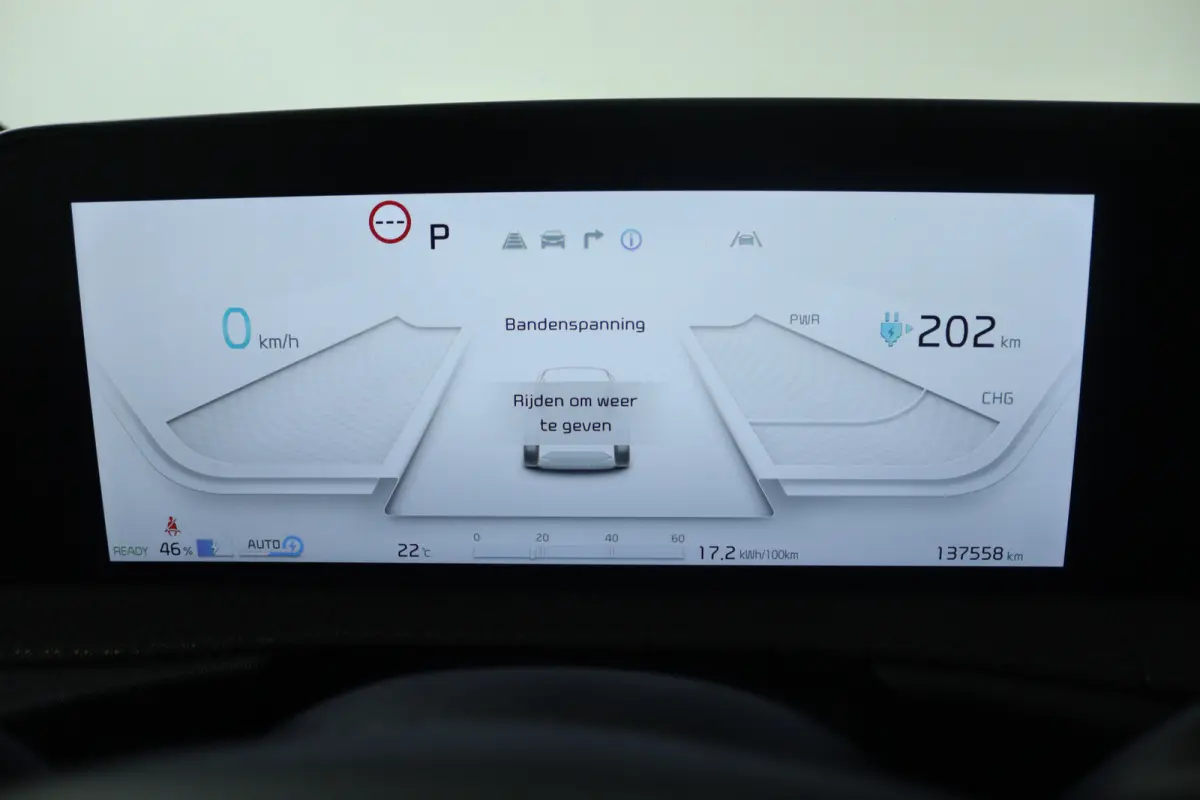 Plus Advanced 77.4 kWh SOH 100% (PANORAMADAK, STUUR-/STOELVERWARMING, SFEERVERLICHTING, MERIDIAN, EIGENAAR, MEMORY, AUTOPILOT)