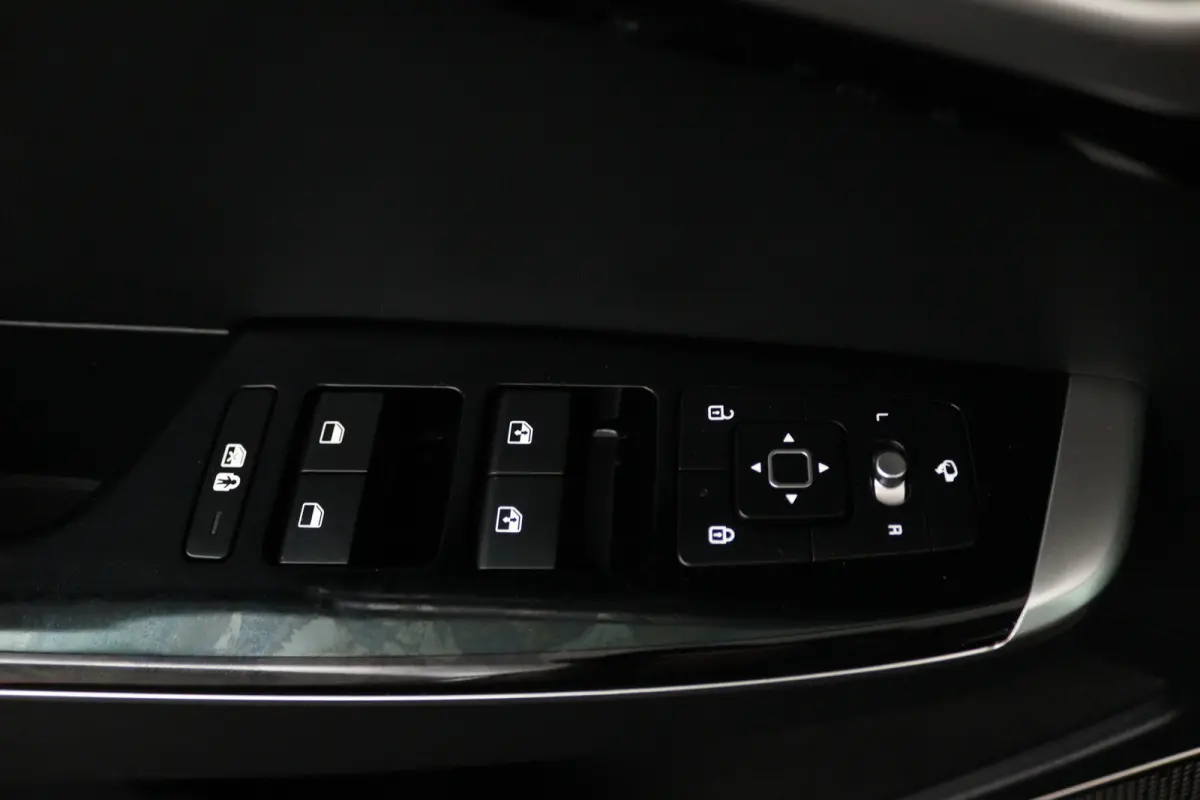 Plus Advanced 77.4 kWh SOH 100% (PANORAMADAK, STUUR-/STOELVERWARMING, SFEERVERLICHTING, MERIDIAN, EIGENAAR, MEMORY, AUTOPILOT)
