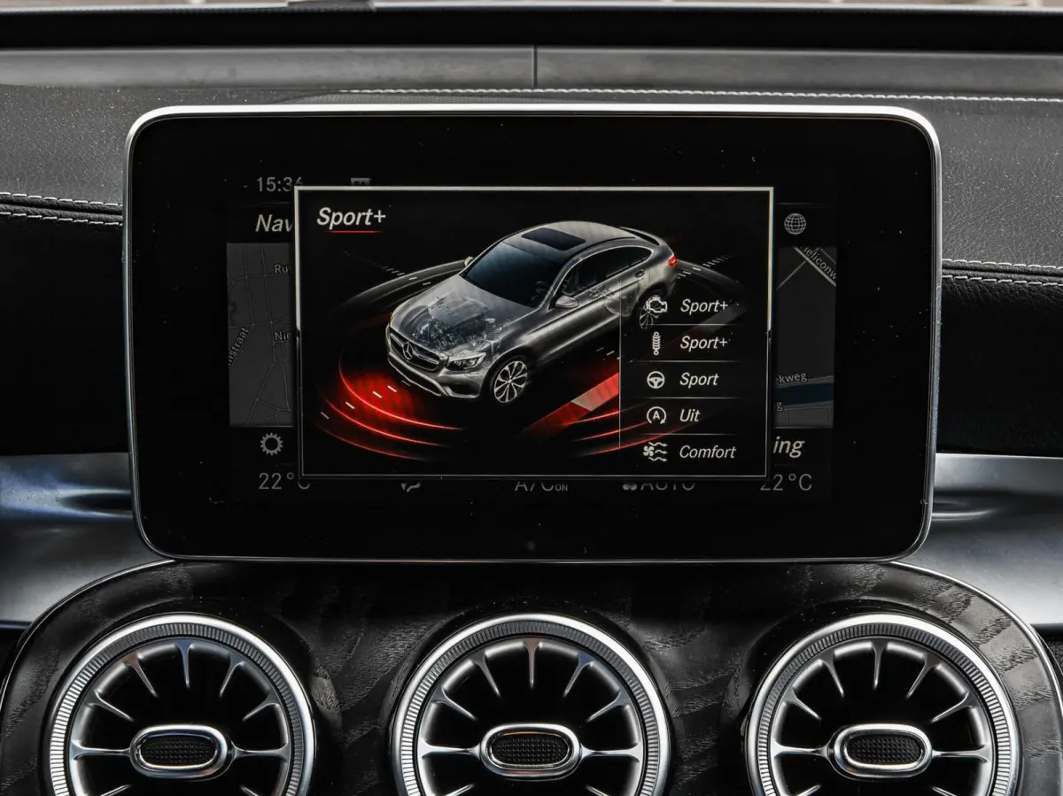AMG 43 4MATIC | 63 S Edition |Schuifdak | Burmester | Distronic | HUD | Trekhaak | Luchtvering | Keyless | 360 Camera | Memory | Stoelverwarming | Stoelventilatie | Sfeerverlichting | 21" | 