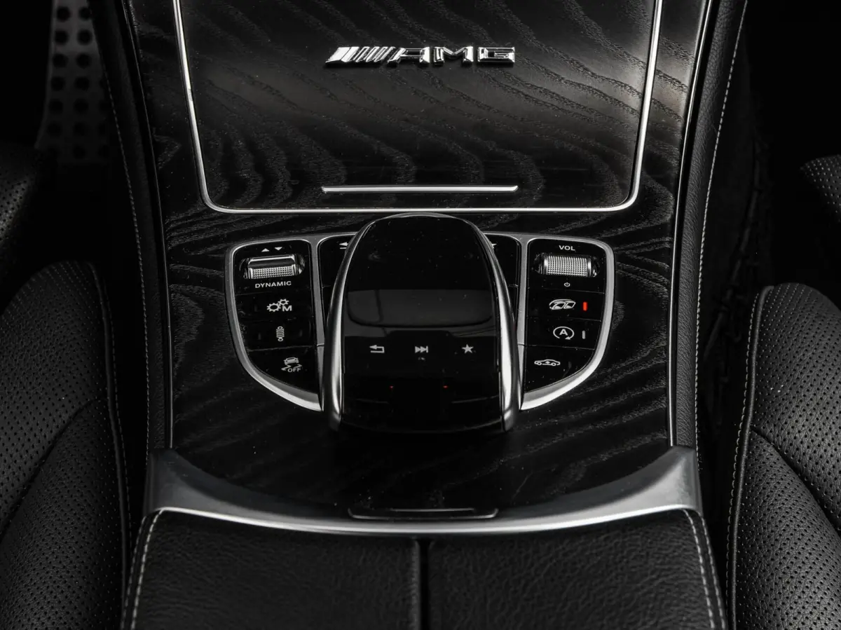AMG 43 4MATIC | 63 S Edition |Schuifdak | Burmester | Distronic | HUD | Trekhaak | Luchtvering | Keyless | 360 Camera | Memory | Stoelverwarming | Stoelventilatie | Sfeerverlichting | 21" | 
