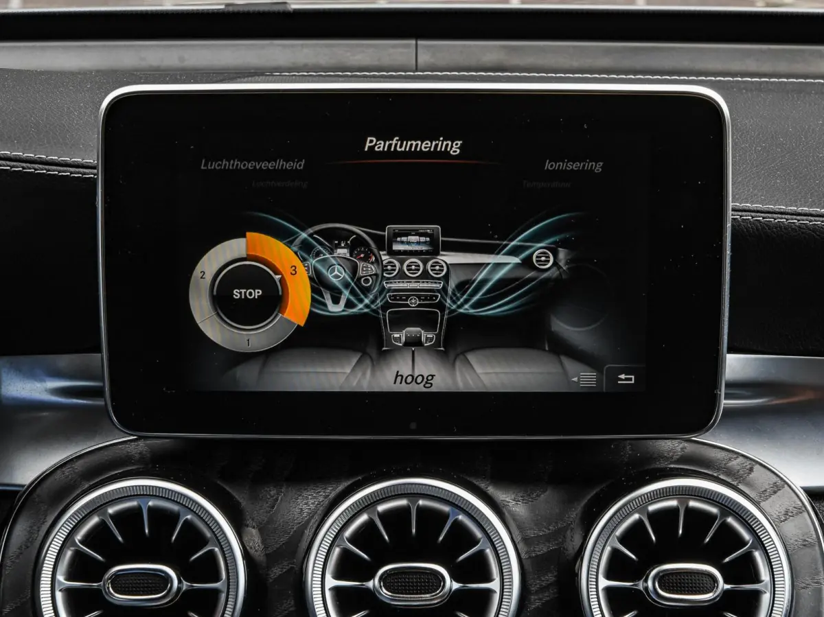 AMG 43 4MATIC | 63 S Edition |Schuifdak | Burmester | Distronic | HUD | Trekhaak | Luchtvering | Keyless | 360 Camera | Memory | Stoelverwarming | Stoelventilatie | Sfeerverlichting | 21" | 