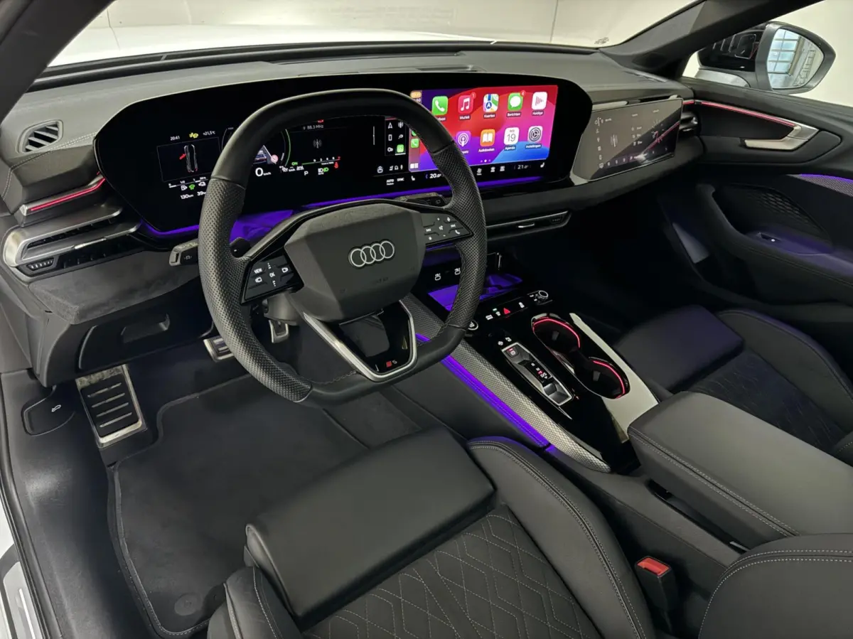 Avant 2.0 Quattro S-Line Pano 360° RS-Seats Passenger display