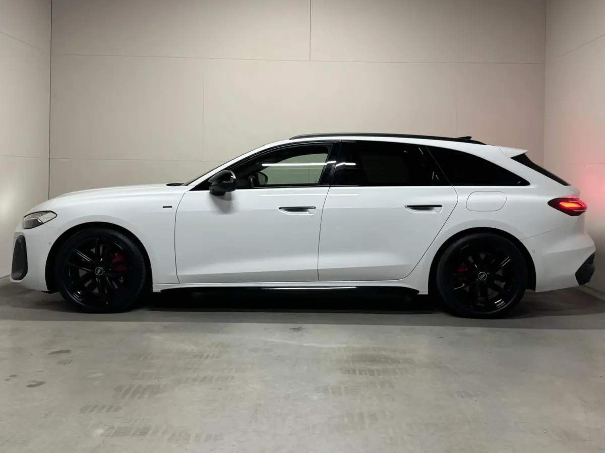 Avant 2.0 Quattro S-Line Pano 360° RS-Seats Passenger display