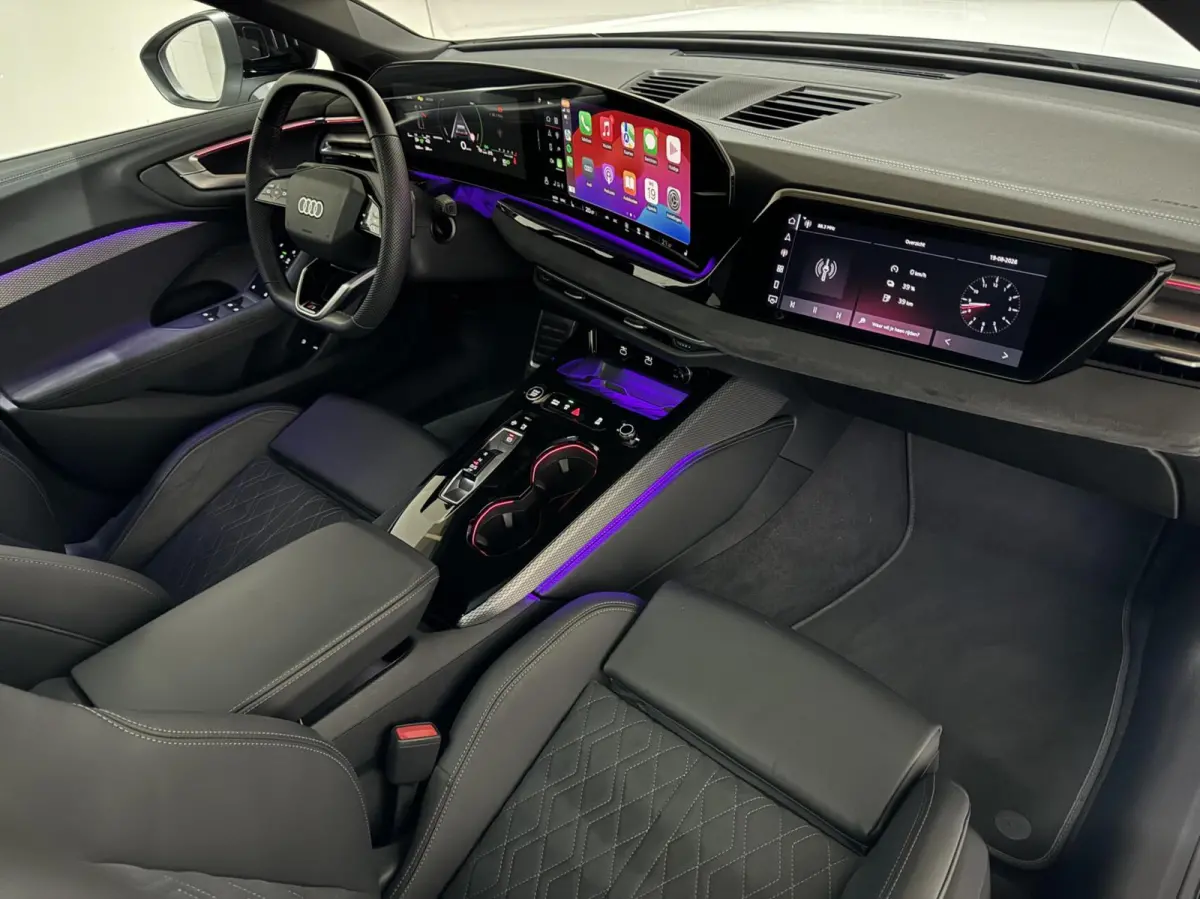Avant 2.0 Quattro S-Line Pano 360° RS-Seats Passenger display
