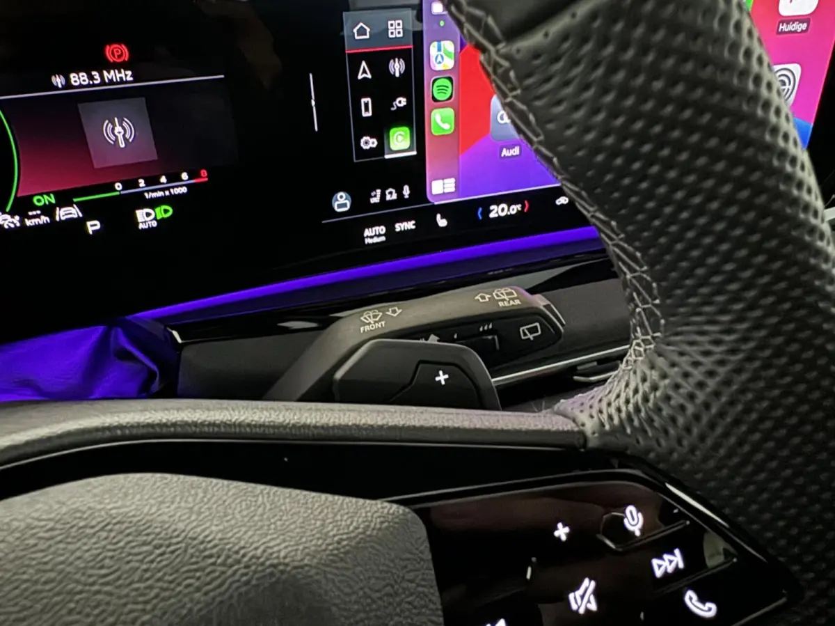 Avant 2.0 Quattro S-Line Pano 360° RS-Seats Passenger display