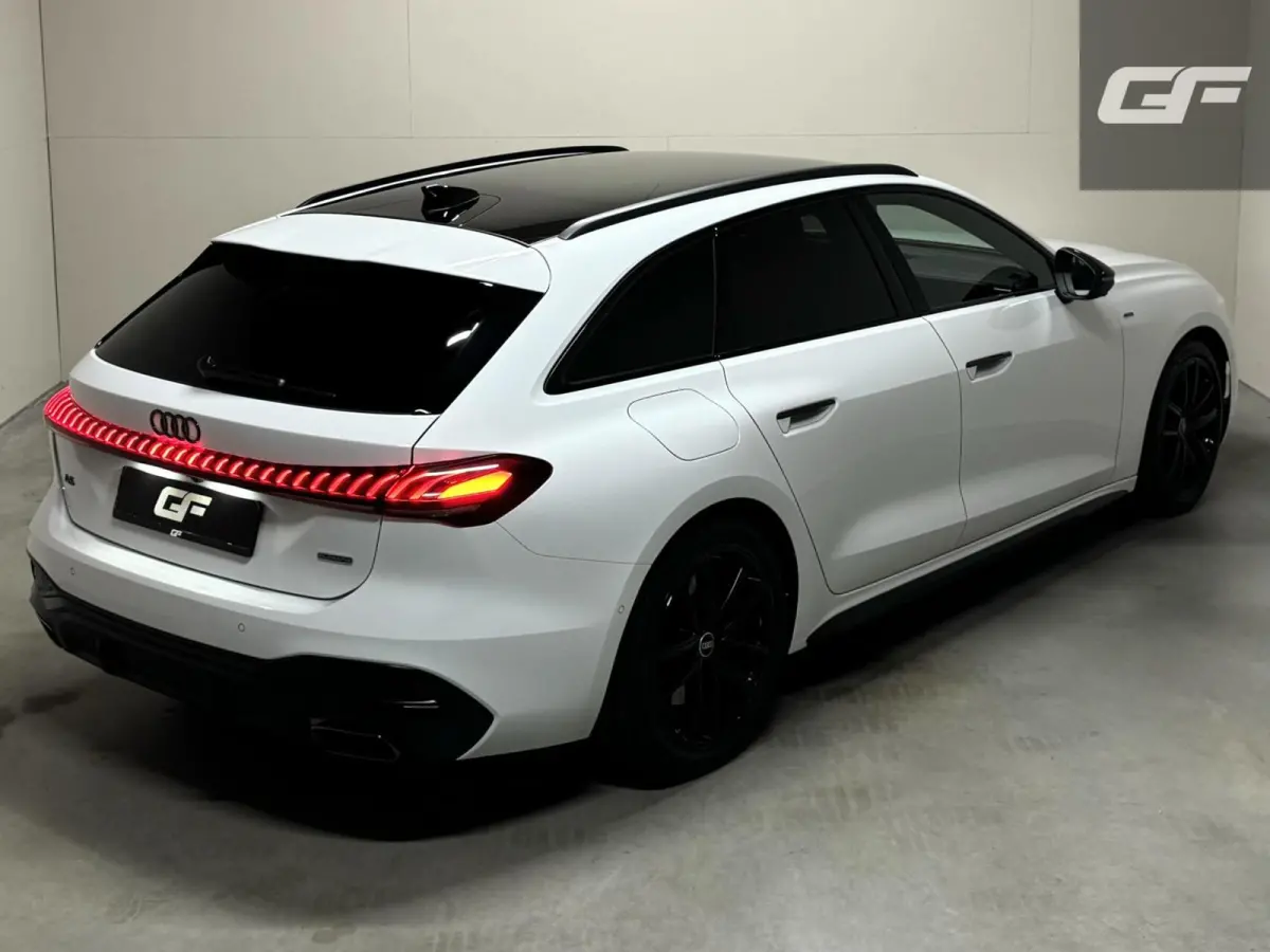 Avant 2.0 Quattro S-Line Pano 360° RS-Seats Passenger display