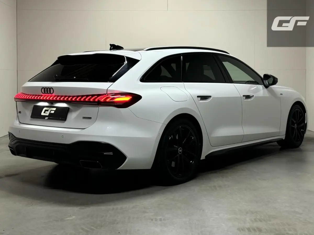 Avant 2.0 Quattro S-Line Pano 360° RS-Seats Passenger display