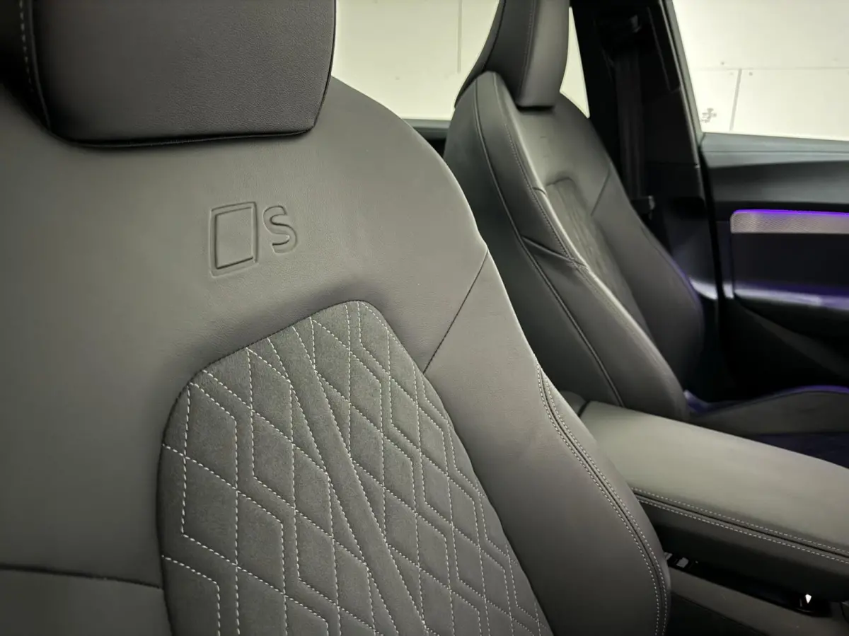 Avant 2.0 Quattro S-Line Pano 360° RS-Seats Passenger display