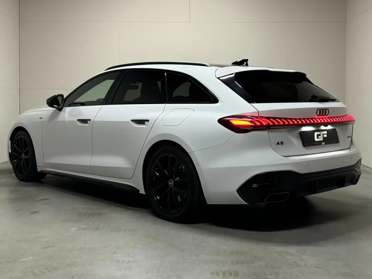 Avant 2.0 Quattro S-Line Pano 360° RS-Seats Passenger display