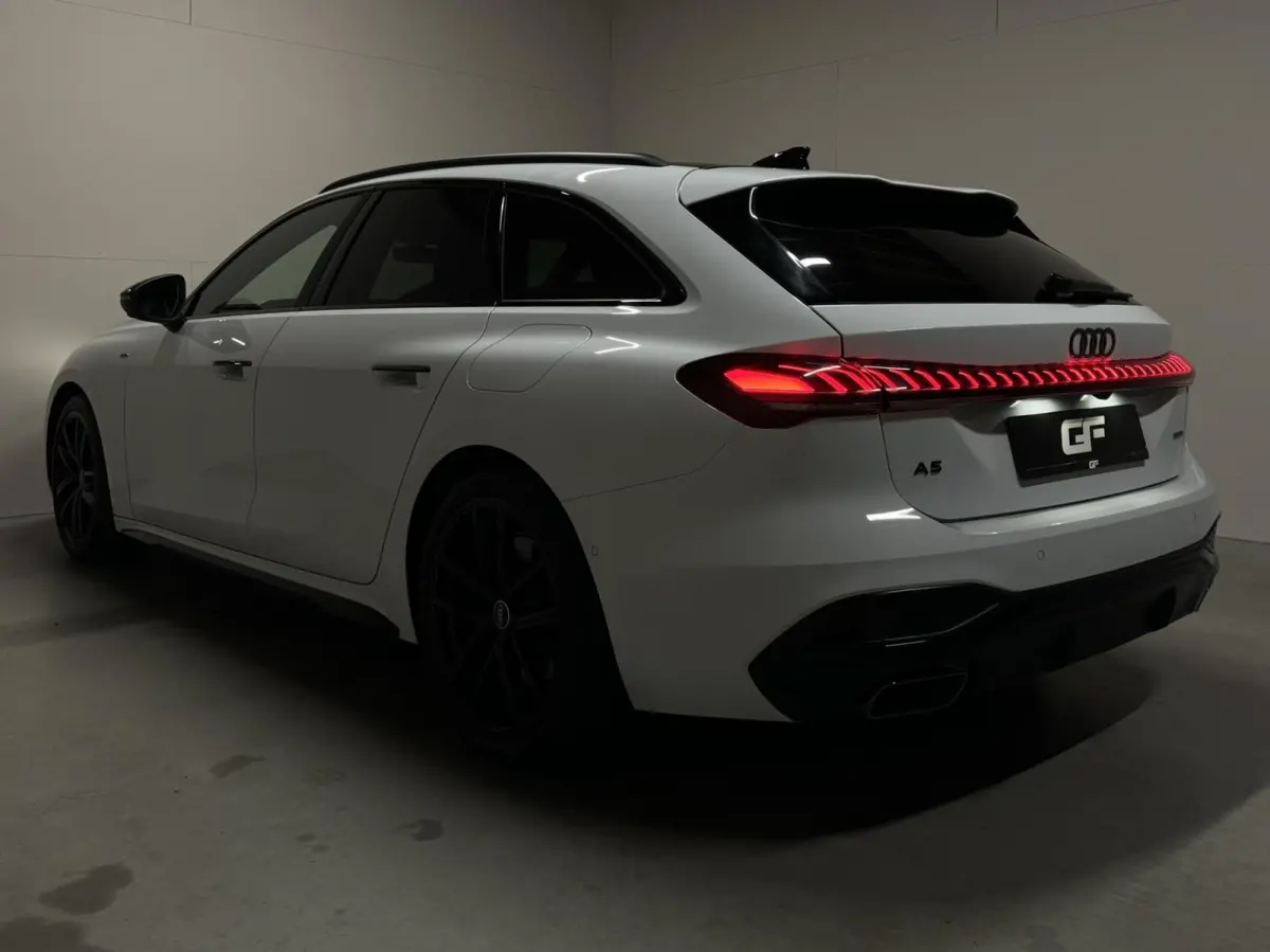 Avant 2.0 Quattro S-Line Pano 360° RS-Seats Passenger display