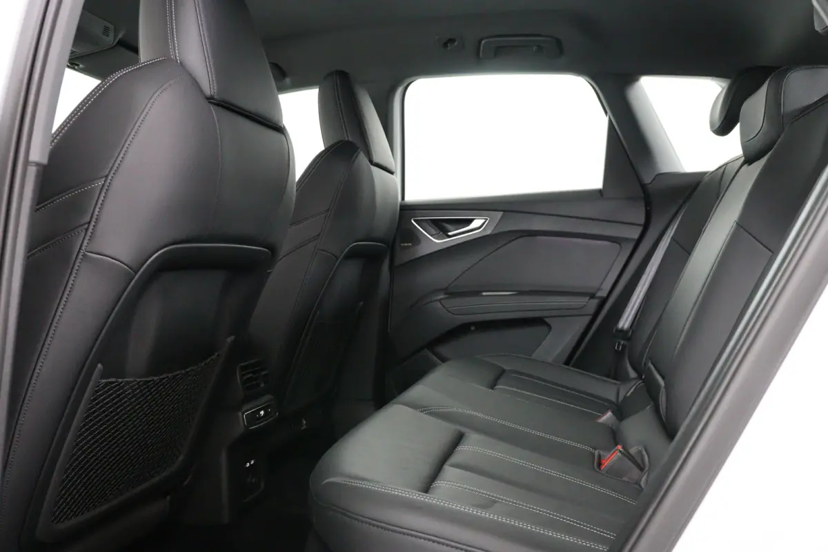 50 quattro Launch edition Advanced Plus 77 kWh | 1e Eigenaar! | Leder | Sonos Audio | Memory Zetels | LED | Camera | Stoelverwarming | Clima | Navi | Parkeersensoren | Elk. Achterklep | Keyl