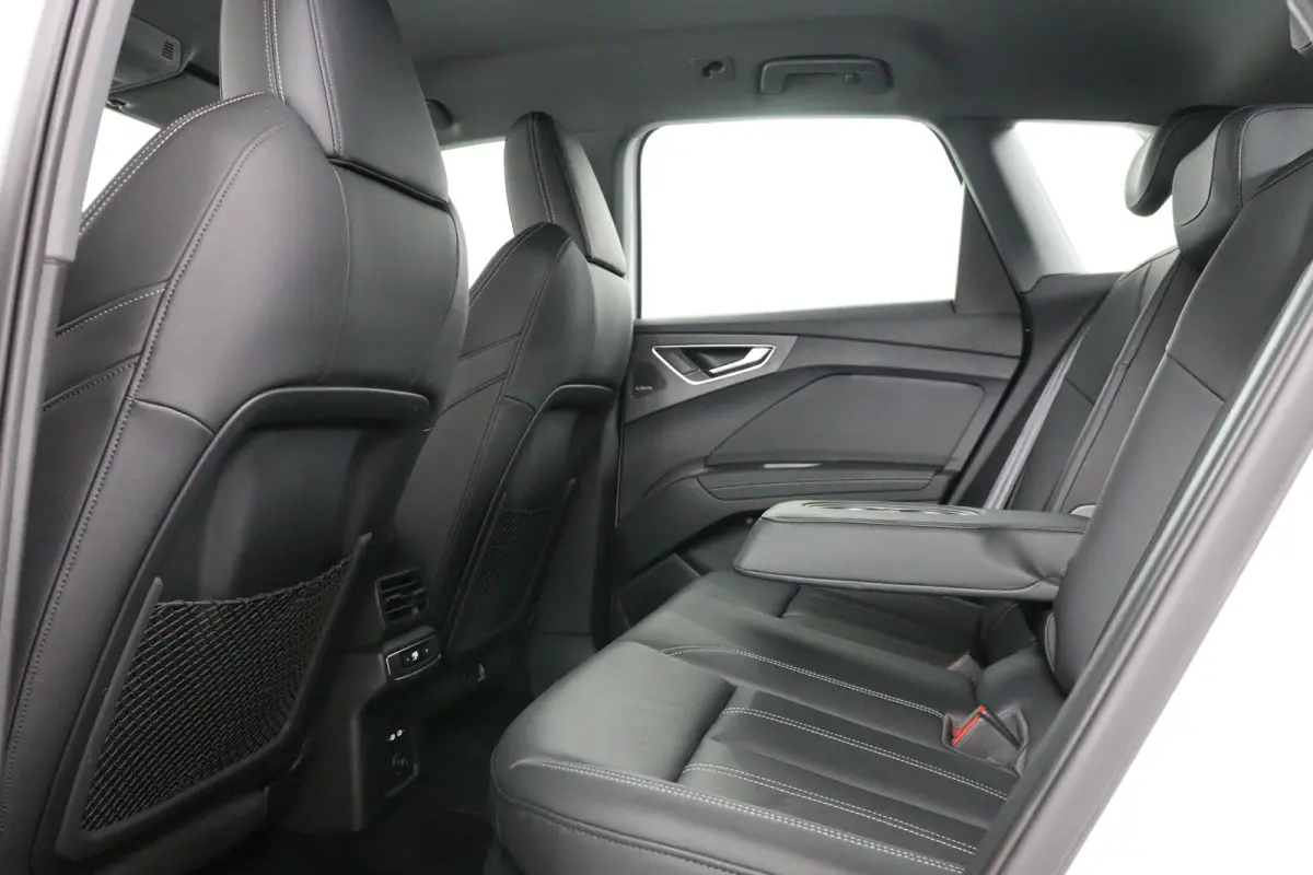 50 quattro Launch edition Advanced Plus 77 kWh | 1e Eigenaar! | Leder | Sonos Audio | Memory Zetels | LED | Camera | Stoelverwarming | Clima | Navi | Parkeersensoren | Elk. Achterklep | Keyl