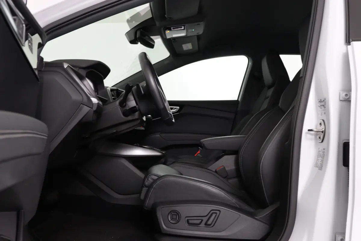 50 quattro Launch edition Advanced Plus 77 kWh | 1e Eigenaar! | Leder | Sonos Audio | Memory Zetels | LED | Camera | Stoelverwarming | Clima | Navi | Parkeersensoren | Elk. Achterklep | Keyl