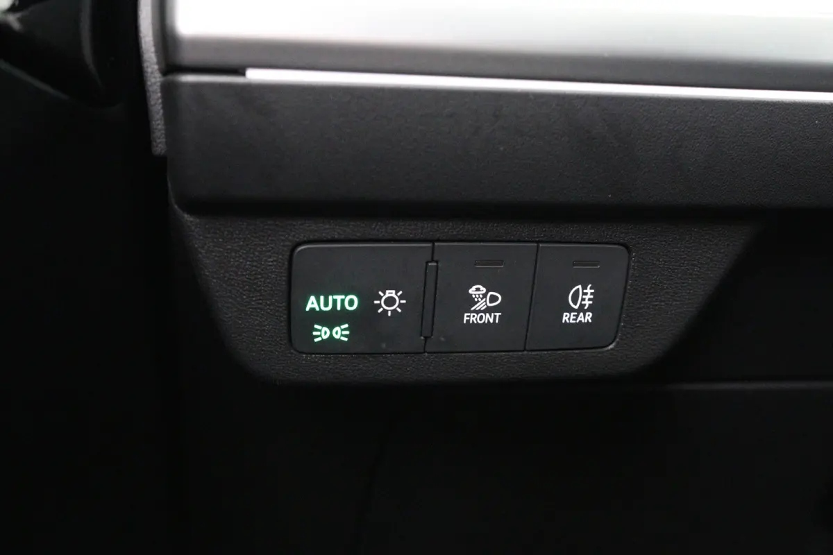 50 quattro Launch edition Advanced Plus 77 kWh | 1e Eigenaar! | Leder | Sonos Audio | Memory Zetels | LED | Camera | Stoelverwarming | Clima | Navi | Parkeersensoren | Elk. Achterklep | Keyl