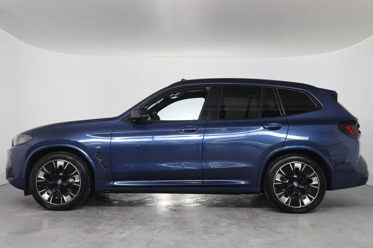 High Executive 80 kWh | M-Sport | Open Dak | Harman/Kardon | Leder | Memory Zetels | 360 Camera | LED | 20''' LMV | Cruise Adaptive | Sfeerverlichting | HUD | Keyless | Navi | Stoelverwarmin