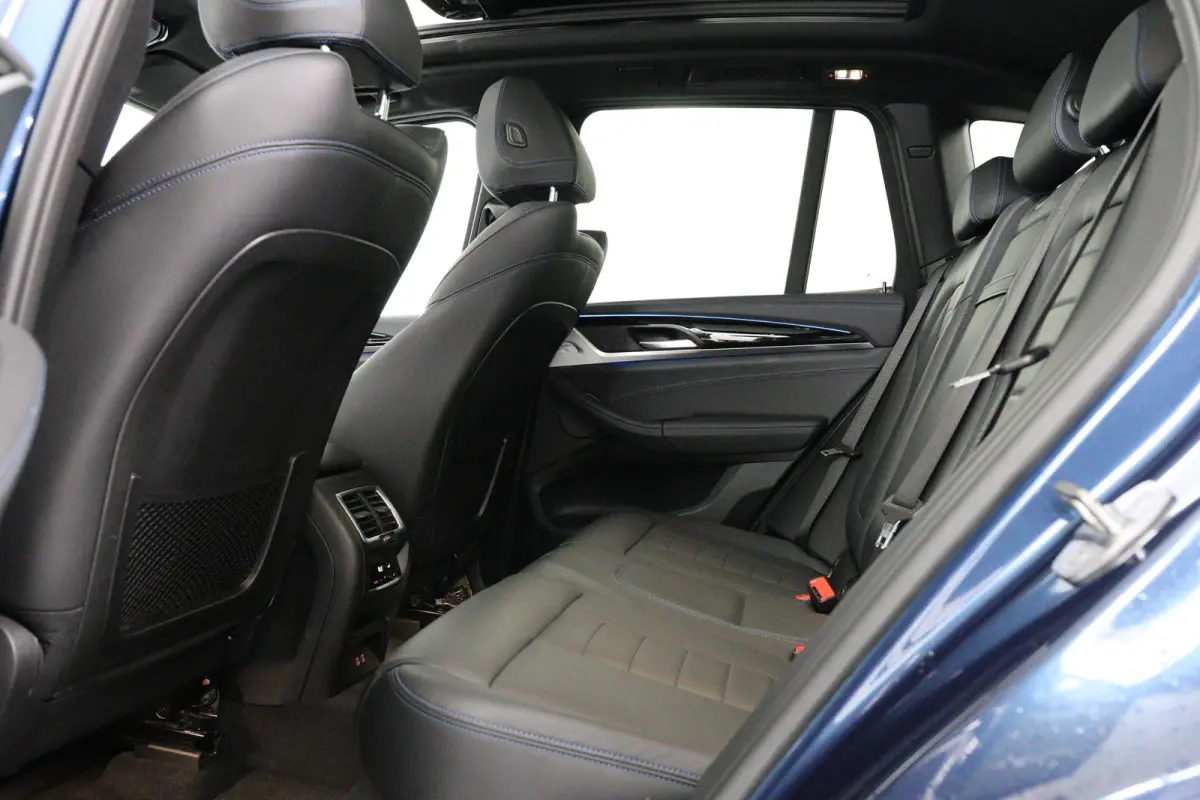 High Executive 80 kWh | M-Sport | Open Dak | Harman/Kardon | Leder | Memory Zetels | 360 Camera | LED | 20''' LMV | Cruise Adaptive | Sfeerverlichting | HUD | Keyless | Navi | Stoelverwarmin