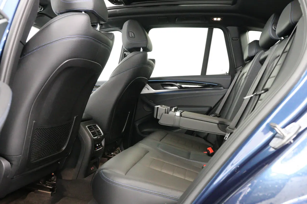 High Executive 80 kWh | M-Sport | Open Dak | Harman/Kardon | Leder | Memory Zetels | 360 Camera | LED | 20''' LMV | Cruise Adaptive | Sfeerverlichting | HUD | Keyless | Navi | Stoelverwarmin