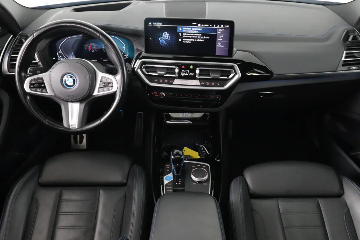 High Executive 80 kWh | M-Sport | Open Dak | Harman/Kardon | Leder | Memory Zetels | 360 Camera | LED | 20''' LMV | Cruise Adaptive | Sfeerverlichting | HUD | Keyless | Navi | Stoelverwarmin