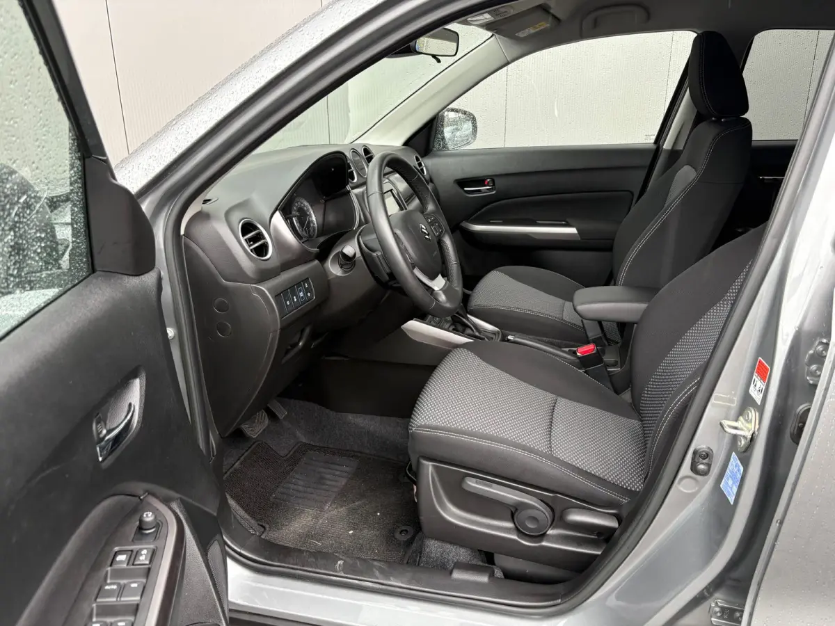 1.5 Full-Hybrid 116PK Automaat Select Navigatie/Camera/Adapt.-cruise/Stoelverwarming