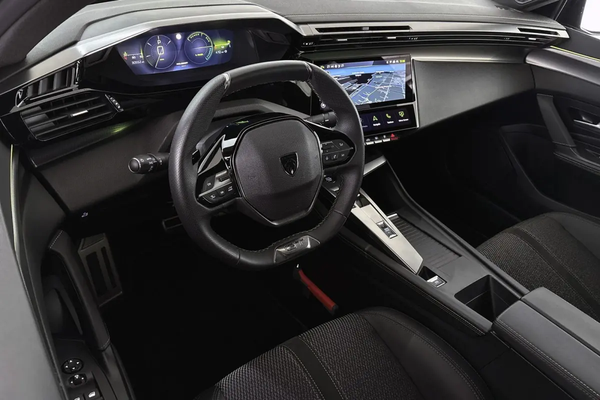 1.2 Hybrid 145 e-DCS6 GT Achteruitrijcamera Apple CarPlay