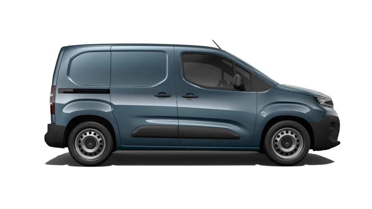 Standaard - Elektrisch | DEMO | Elektrisch verstelbare en verwarmbare buitenspiegels | Parkeersensoren achter | Stoelverwarming op voorstoelen (4 standen)