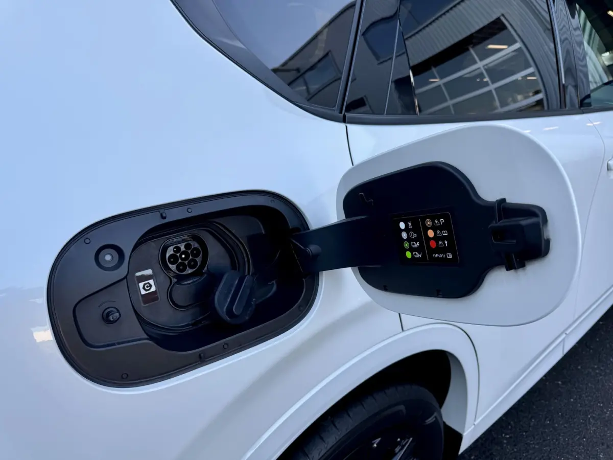 2.5 e-SkyActiv PHEV Homura Plus | Panoramadak | Stoelkoeling, Stuur en Stoel, Achterbankverwarming | 360 Camera | Cruise Control Adaptief | Lederen bekleding |