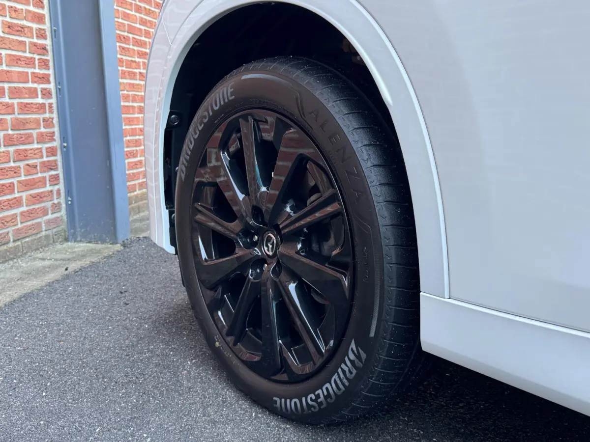 2.5 e-SkyActiv PHEV Homura Plus | Panoramadak | Stoelkoeling, Stuur en Stoel, Achterbankverwarming | 360 Camera | Cruise Control Adaptief | Lederen bekleding |