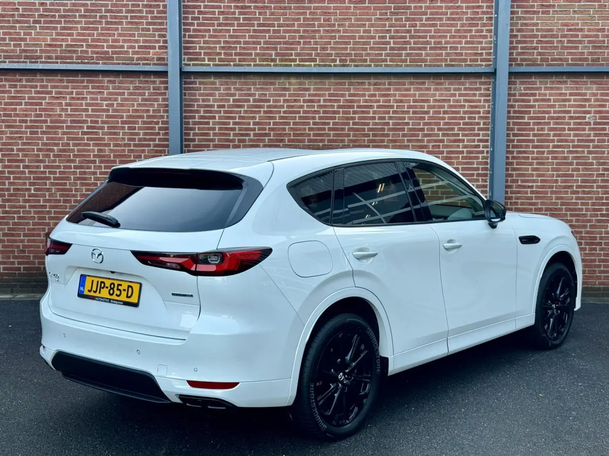 2.5 e-SkyActiv PHEV Homura Plus | Panoramadak | Stoelkoeling, Stuur en Stoel, Achterbankverwarming | 360 Camera | Cruise Control Adaptief | Lederen bekleding |