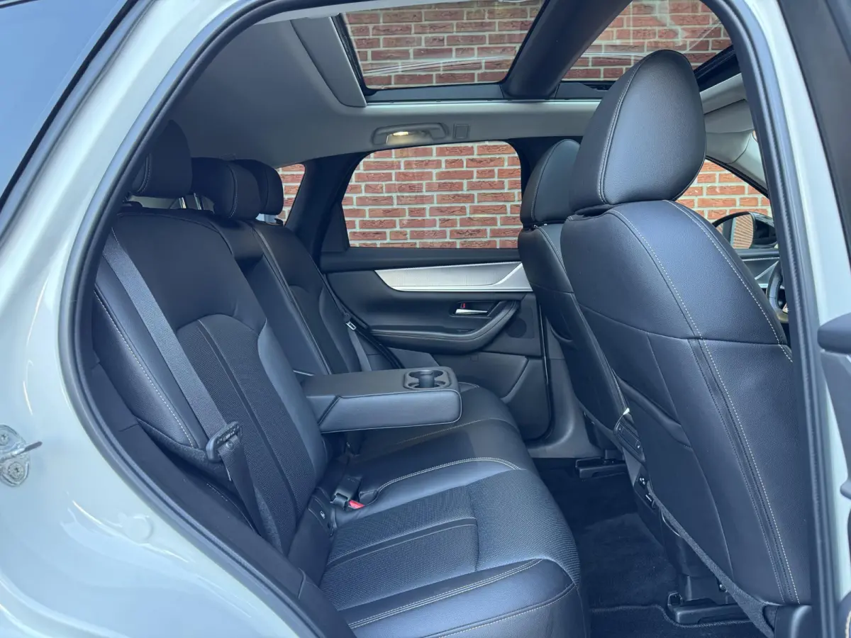 2.5 e-SkyActiv PHEV Homura Plus | Panoramadak | Stoelkoeling, Stuur en Stoel, Achterbankverwarming | 360 Camera | Cruise Control Adaptief | Lederen bekleding |