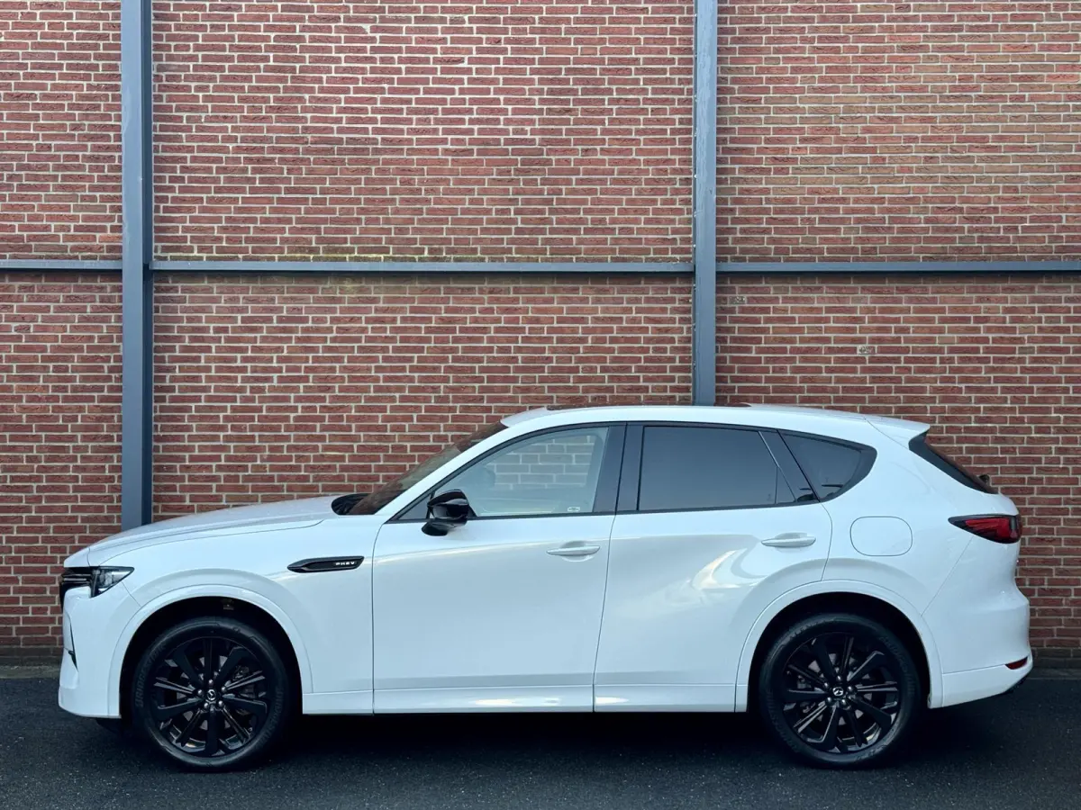 2.5 e-SkyActiv PHEV Homura Plus | Panoramadak | Stoelkoeling, Stuur en Stoel, Achterbankverwarming | 360 Camera | Cruise Control Adaptief | Lederen bekleding |