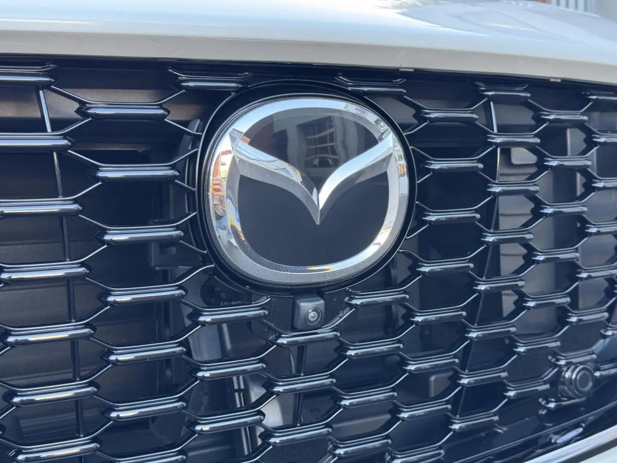 2.5 e-SkyActiv PHEV Homura Plus | Panoramadak | Stoelkoeling, Stuur en Stoel, Achterbankverwarming | 360 Camera | Cruise Control Adaptief | Lederen bekleding |
