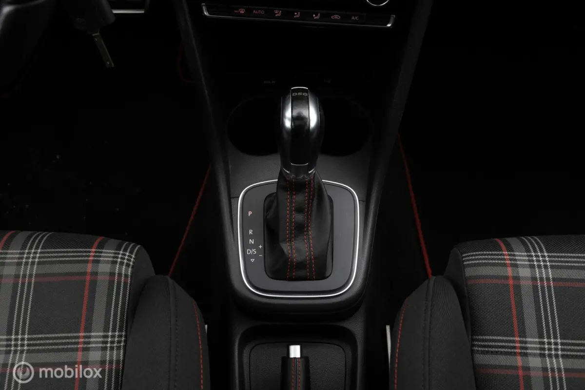 1.8 TSI GTI DSG LED Pano Clima NL AUTO Navi 5drs