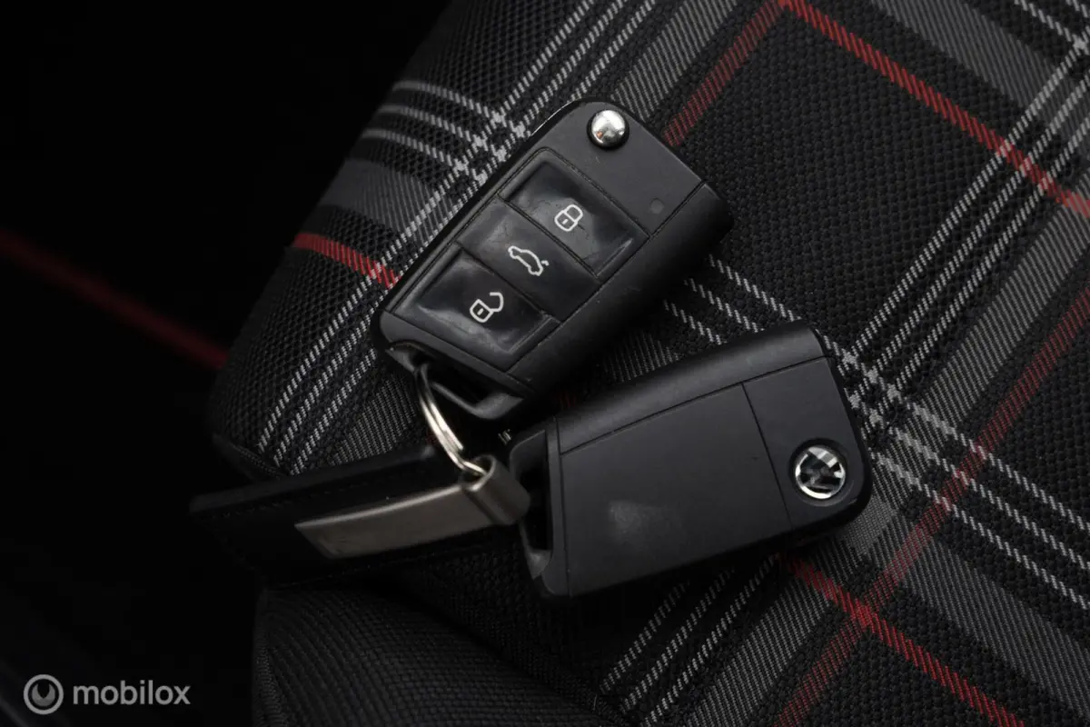 1.8 TSI GTI DSG LED Pano Clima NL AUTO Navi 5drs