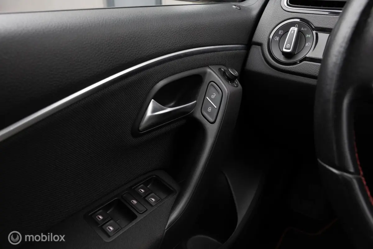 1.8 TSI GTI DSG LED Pano Clima NL AUTO Navi 5drs