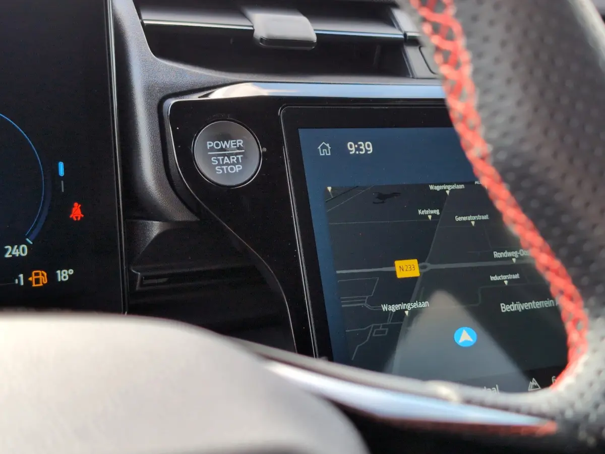 1.0 EcoBoost ST-Line X | Achteruitrijcamera | Airco (automatisch) | Armsteun voor
