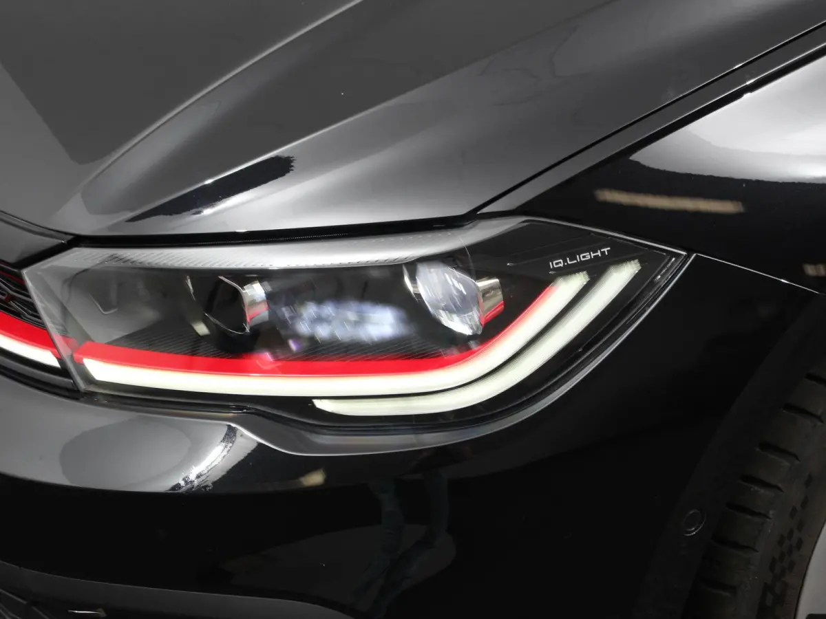 2.0 TSI GTI 207pk Automaat Digitale Cockpit Navigatie Apple Carplay/Android Auto Climate Control Extra getint Glas Stoelverwarming Dab Led Adaptive Cruise Control