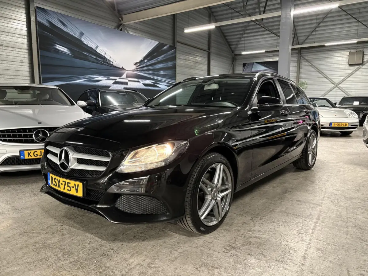 200 Ambition|Trekhaak|Leder|Cruise|Extra wielen