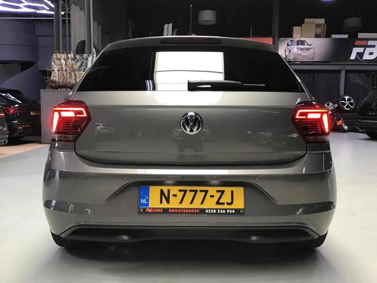 1.0 TSI Highline I New Apk + Banden + Accu I 2e Eigen I Digital Dash I Keyless I Clima I Cruise I Stoelverw I Led.