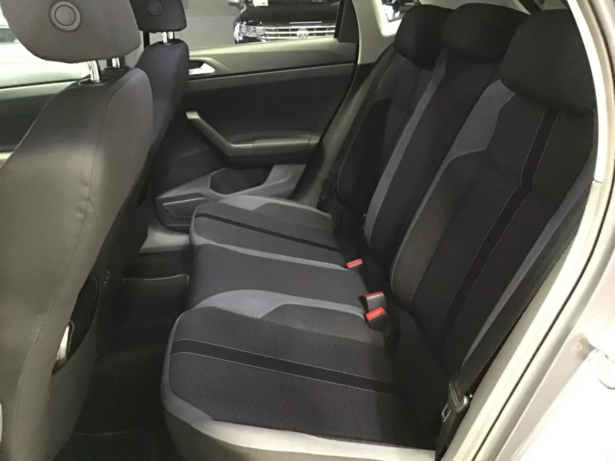 1.0 TSI Highline I New Apk + Banden + Accu I 2e Eigen I Digital Dash I Keyless I Clima I Cruise I Stoelverw I Led.