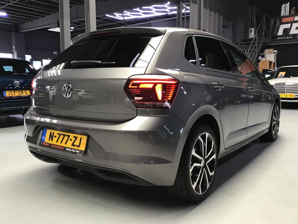 1.0 TSI Highline I New Apk + Banden + Accu I 2e Eigen I Digital Dash I Keyless I Clima I Cruise I Stoelverw I Led.