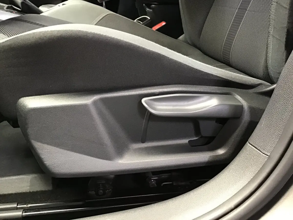 1.0 TSI Highline I New Apk + Banden + Accu I 2e Eigen I Digital Dash I Keyless I Clima I Cruise I Stoelverw I Led.