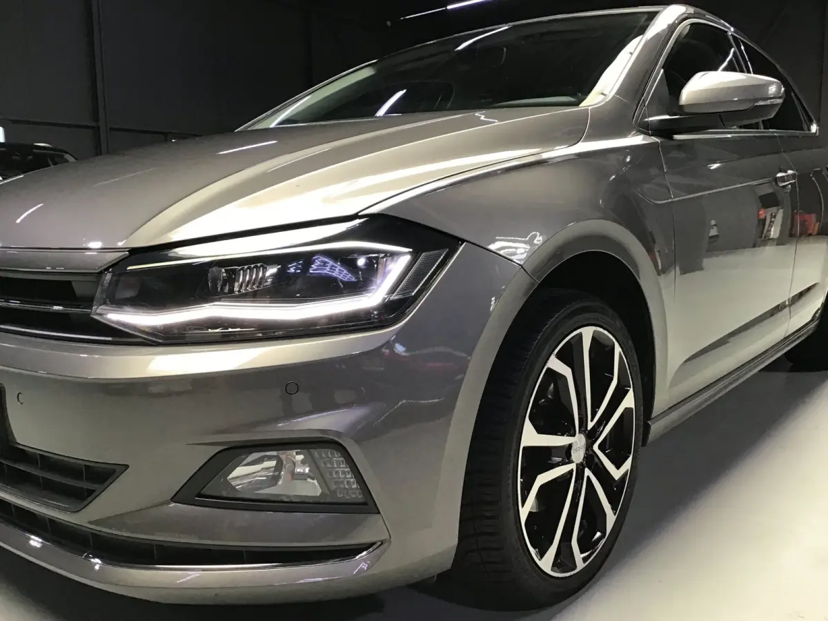 1.0 TSI Highline I New Apk + Banden + Accu I 2e Eigen I Digital Dash I Keyless I Clima I Cruise I Stoelverw I Led.